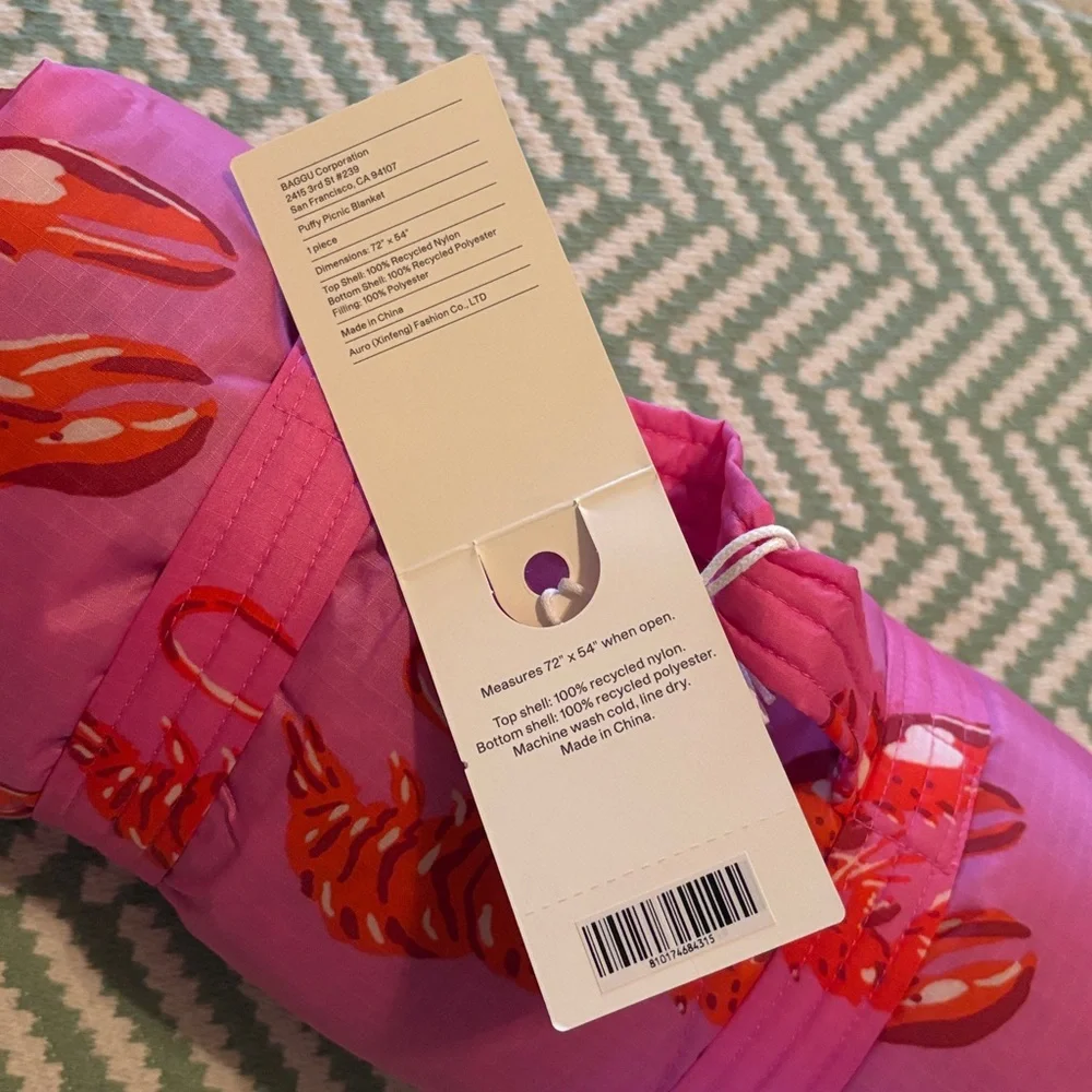NWT BAGGU Puffy Picnic Blanket Lobster - Picture 4 of 6